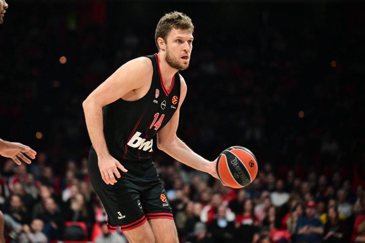 Ο Βεζένκοφ άφησε πίσω τον Πρίντεζη και αναδείχθηκε κορυφαίος σε αξιολόγηση παίκτης του Ολυμπιακού στη Euroleague