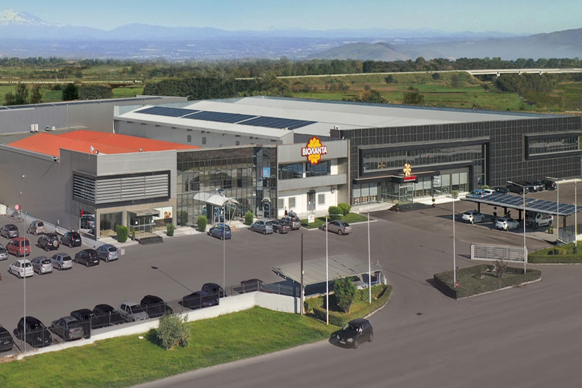 Το χρονικό της Βιολάντα μέχρι την καταστροφή στο εργοστάσιο μπισκότων στα Τρίκαλα 2 Το χρονικό της Βιολάντα μέχρι την καταστροφή στο εργοστάσιο μπισκότων στα Τρίκαλα