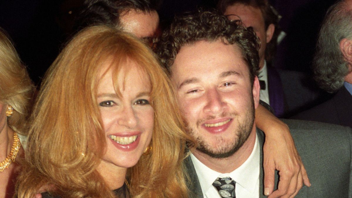 Αλίκη Βουγιουκλάκη: Αδιάθετο το ρετιρέ της στο Κολωνάκι – Πτώση τιμής για να προσελκύσει αγοραστή