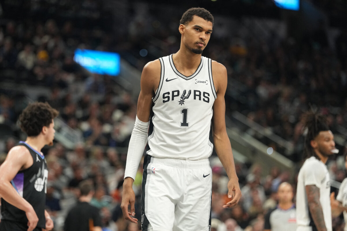 wembanyama-2-1200x800