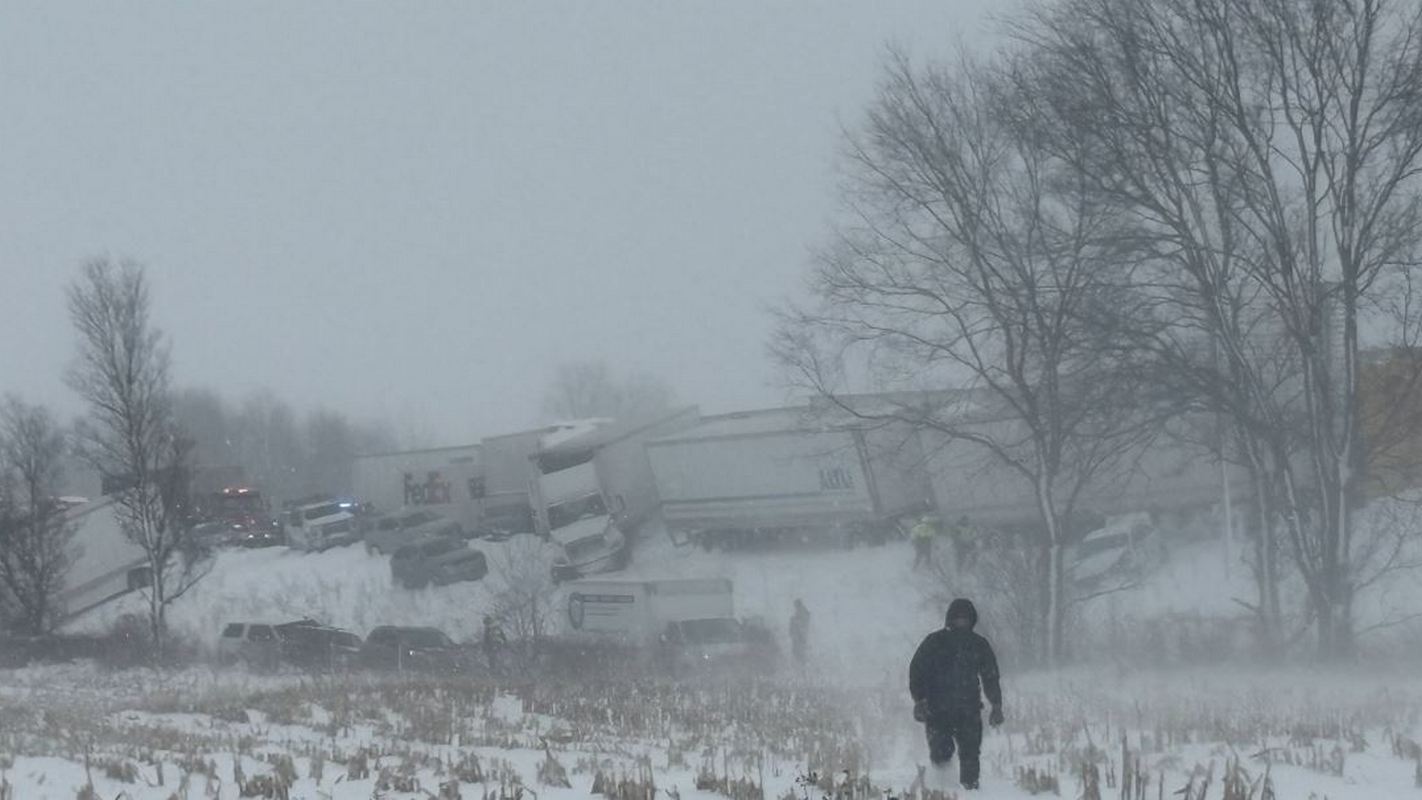 Μίσιγκαν: Σύγκρουση 100 οχημάτων εξαιτίας έντονης χιονόπτωσης – Πολλοί τραυματίες