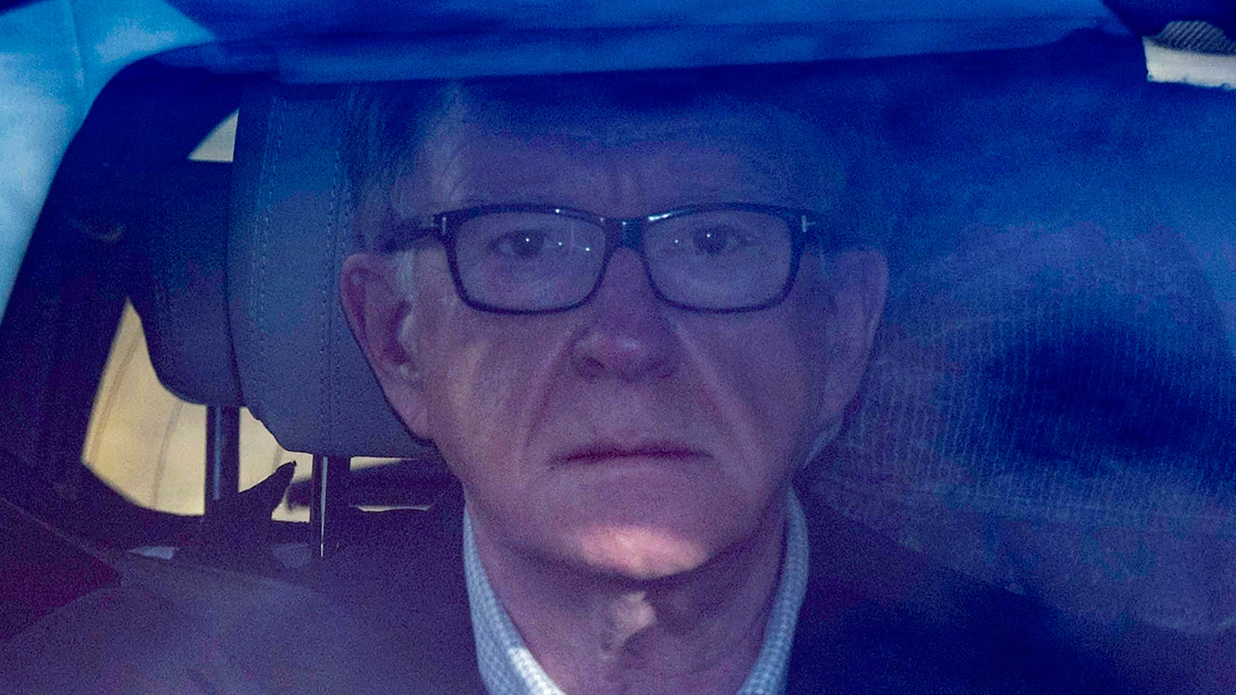 Βρετανία: Ο Πίτερ Μάντελσον ελεύθερος με εγγύηση – Η έρευνα για το σκάνδαλο Επστάιν συνεχίζεται