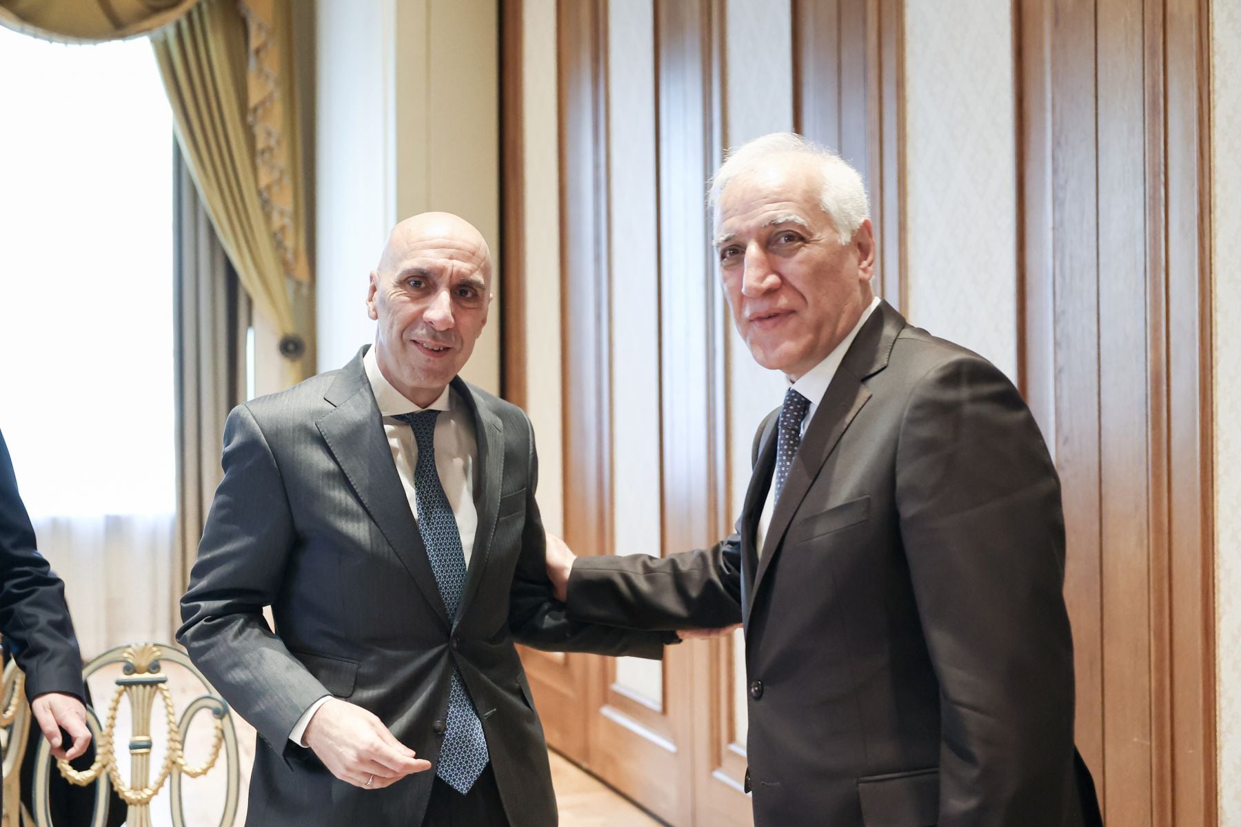 Home 97 Μπρατάκος: «Με τον Πρόεδρο της Αρμενίας τονίσαμε τη σημασία σύνδεσης των αγορών Ελλάδας και Αρμενίας»