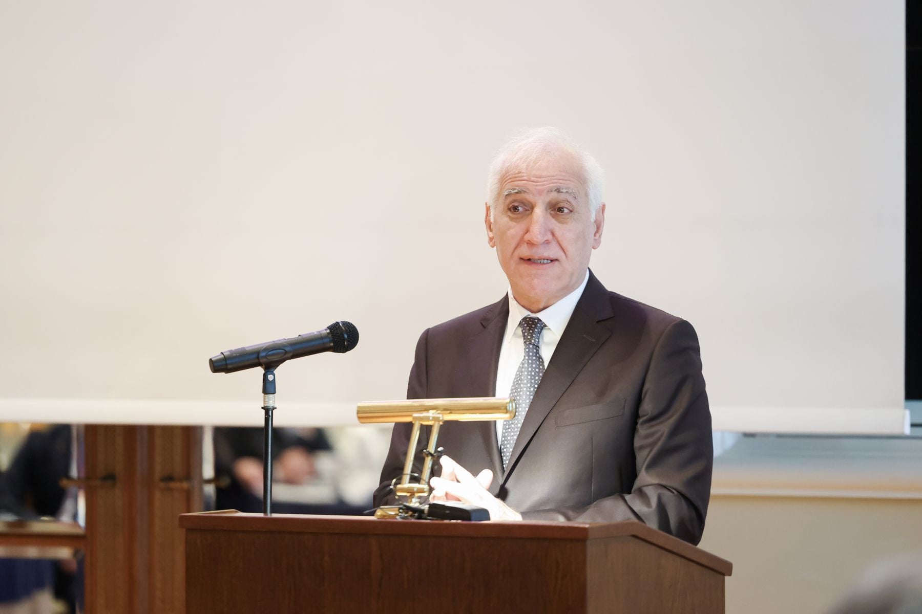 Μπρατάκος: «Με τον Πρόεδρο της Δημοκρατίας της Αρμενίας αναδείξαμε την ανάγκη διασύνδεσης των αγορών Ελλάδας και Αρμενίας»
