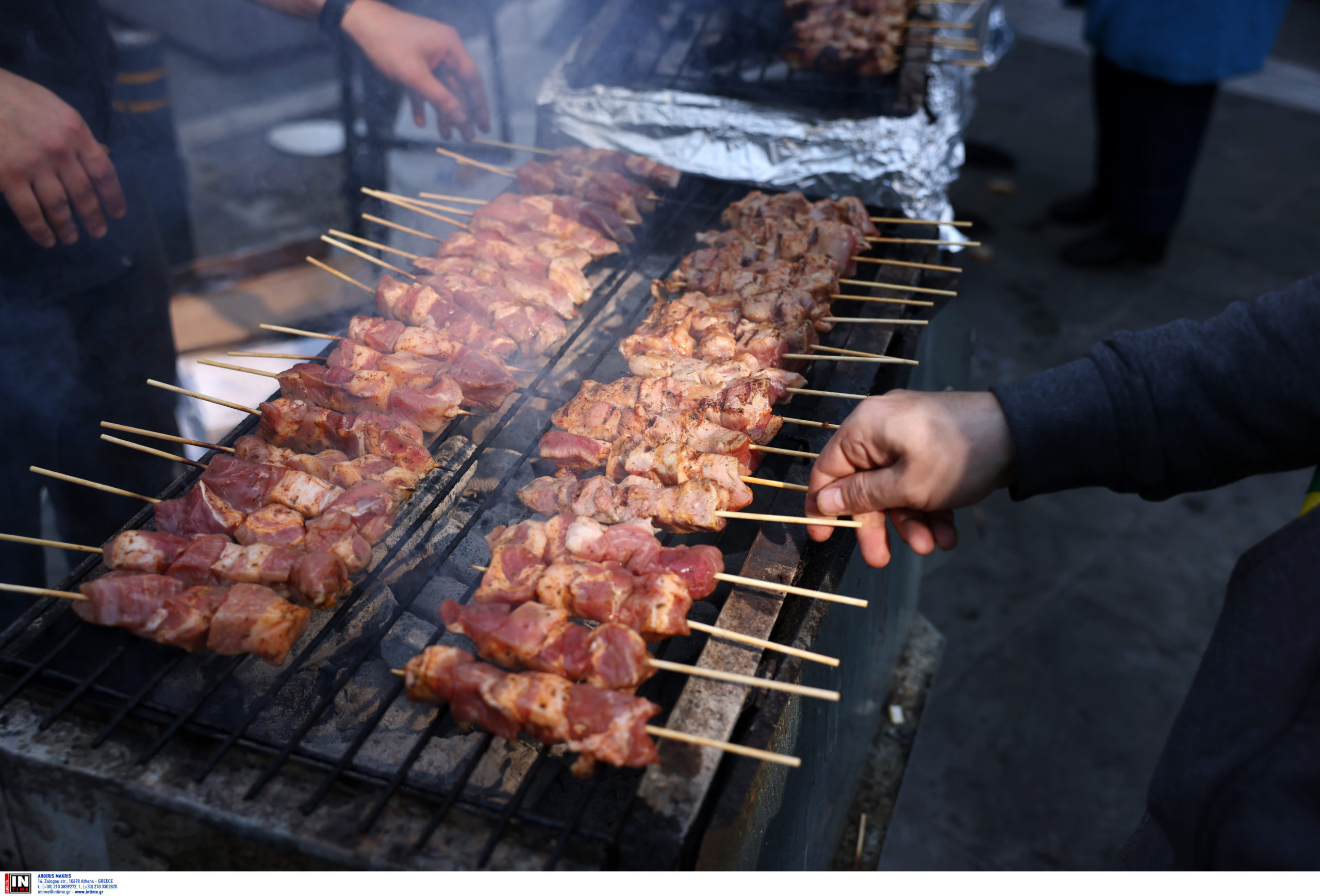 Τσικνοπέμπτη 2026: Οι τιμές των κρεάτων στη Βαρβάκειο Παζάρι