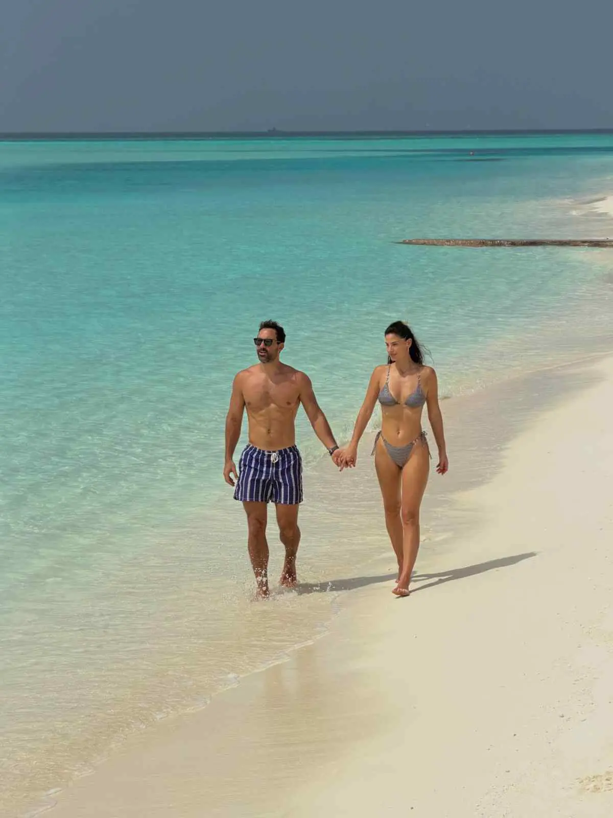 Η Χριστίνα Μπόμπα με τον Σάκη Τανιμανίδη στις Μαλδίβες