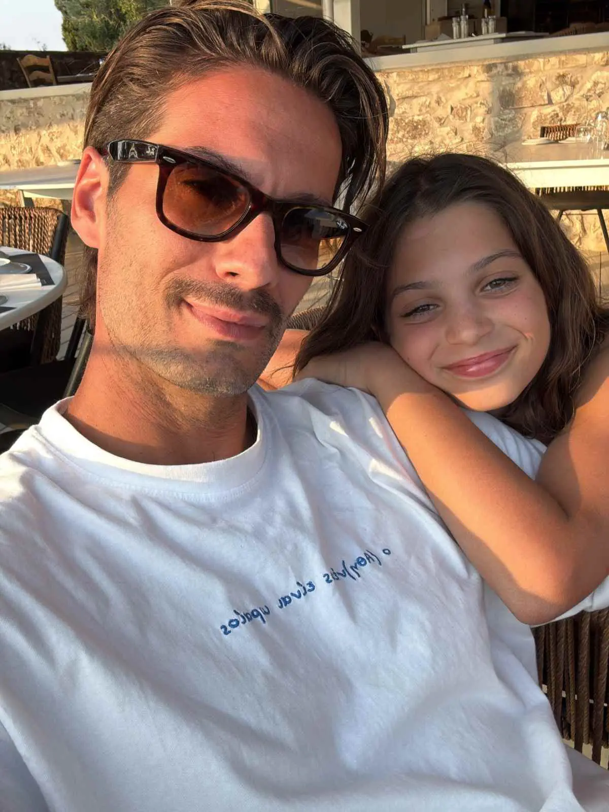 Ο Γιώργος Καράβας με την κόρη του