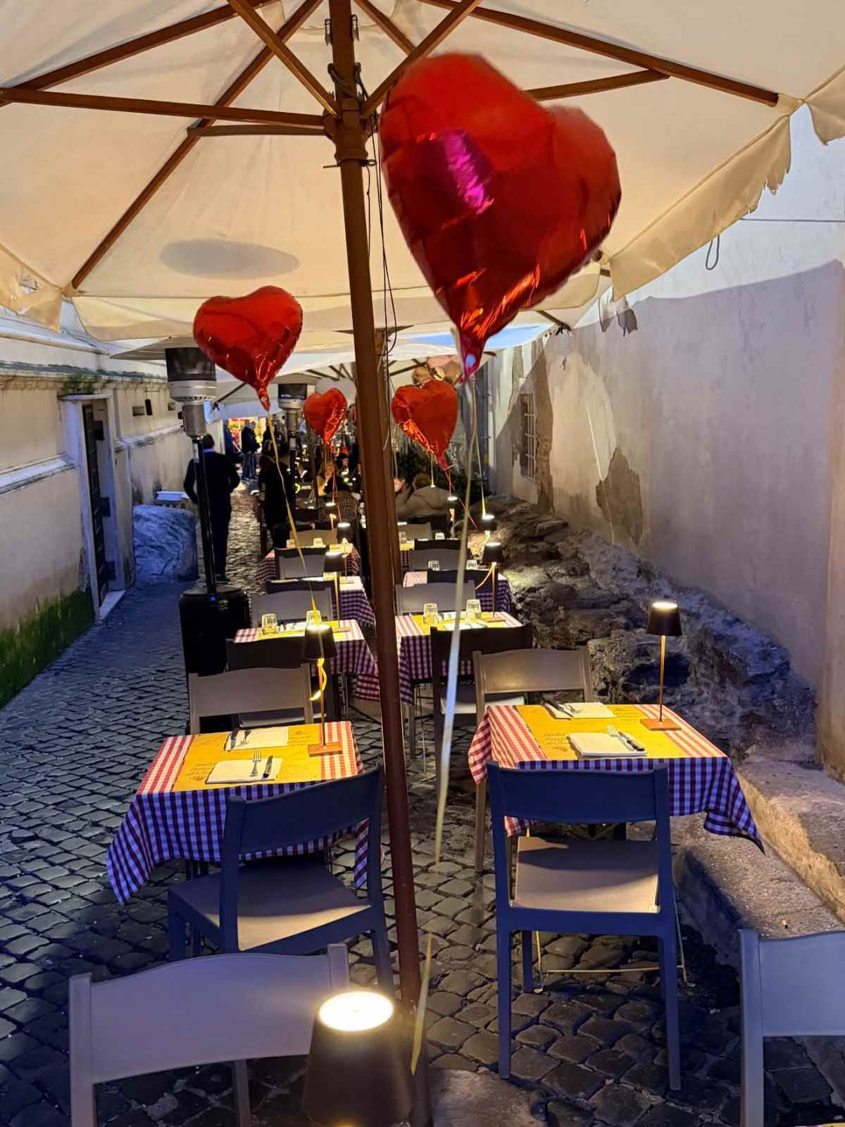 Η ανάρτηση της Φαίης Σκορδά από την Ιταλία