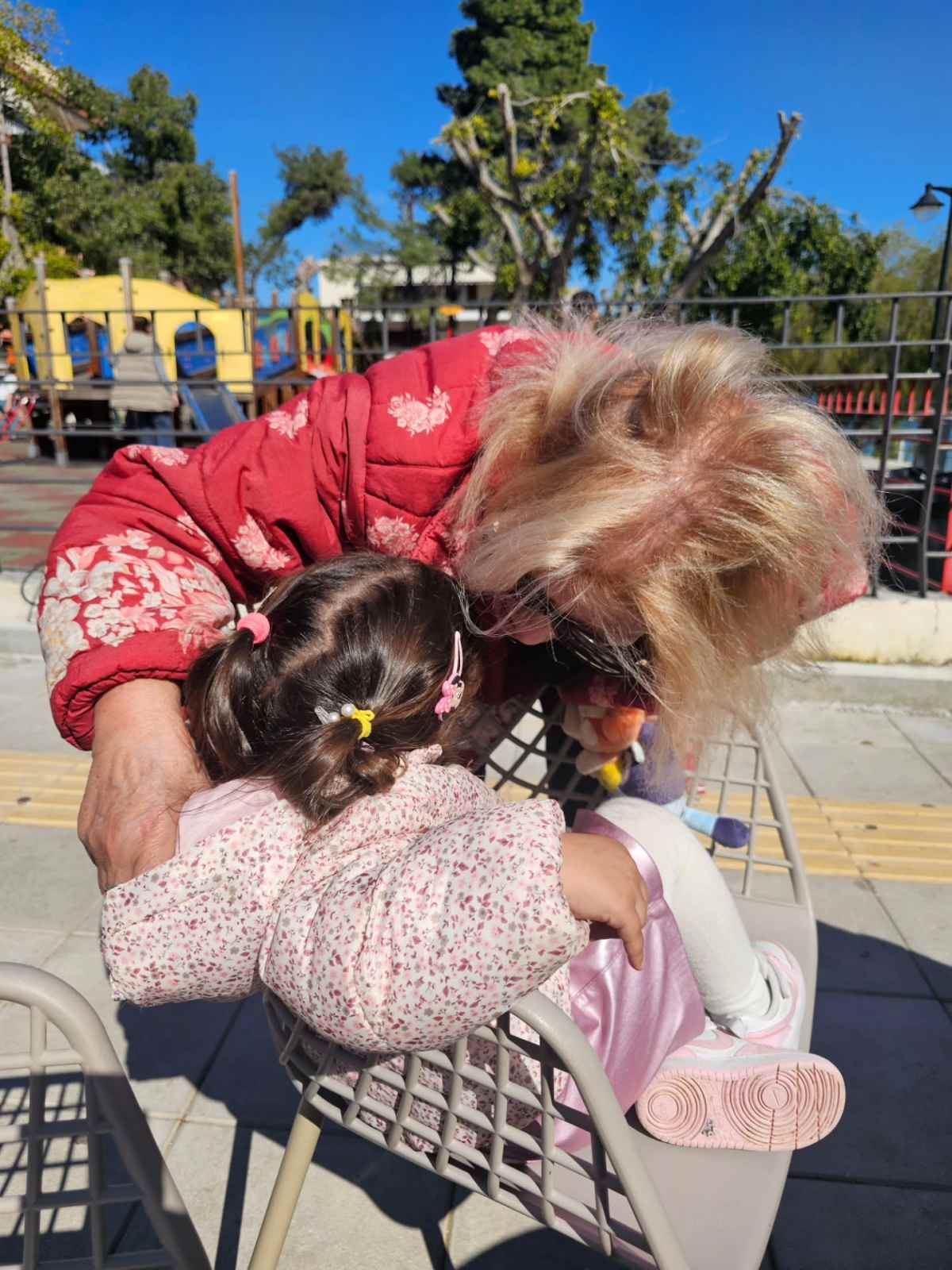 Βραχάλη: Γενέθλια για τη μητέρα της – «Εύχομαι να πετύχω τα μισά από όσα πέτυχες» (Φωτογραφίες) 12 Η μαμά της Χριστίνας Βραχάλη με την εγγονή της