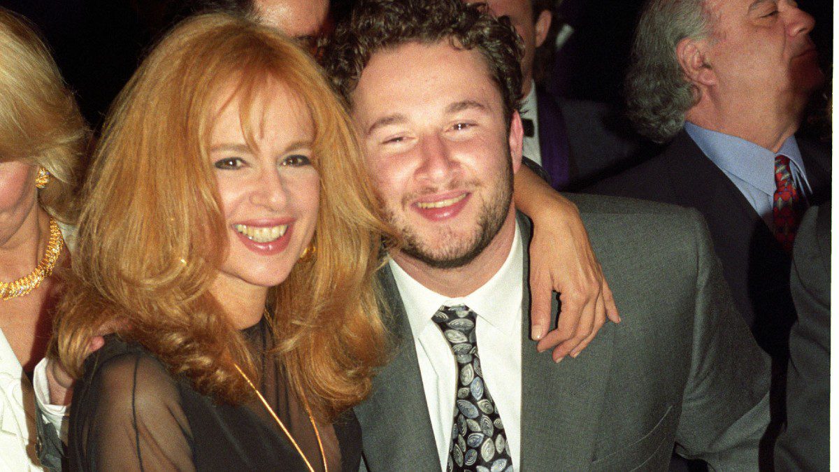 Αλίκη Βουγιουκλάκη – Ποιος κατέχει το εξοχικό της στον Θεολόγο: Το σπίτι αναβιώνει