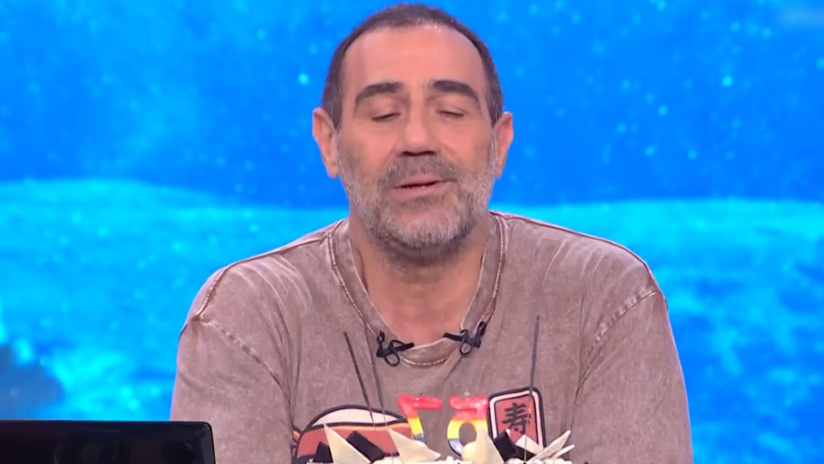 Home 57 Γενέθλια στον ουρανό για τον Αντώνη Κανάκη – Η αναπάντεχη έκπληξη και το δώρο του Γιάννη Σερβετά