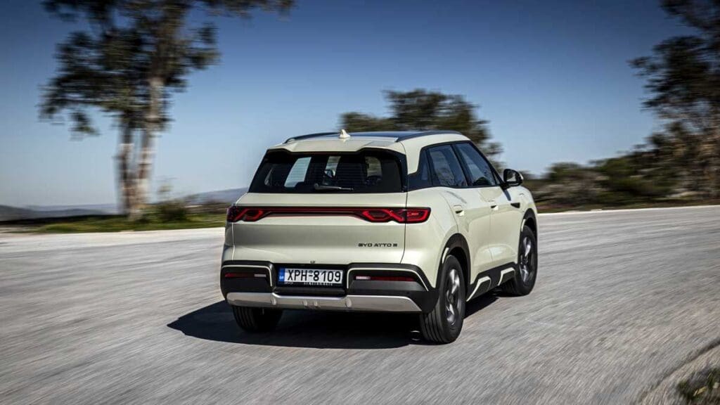 Η Manchester City συνεργάζεται με την BYD 10 BYD Atto 2