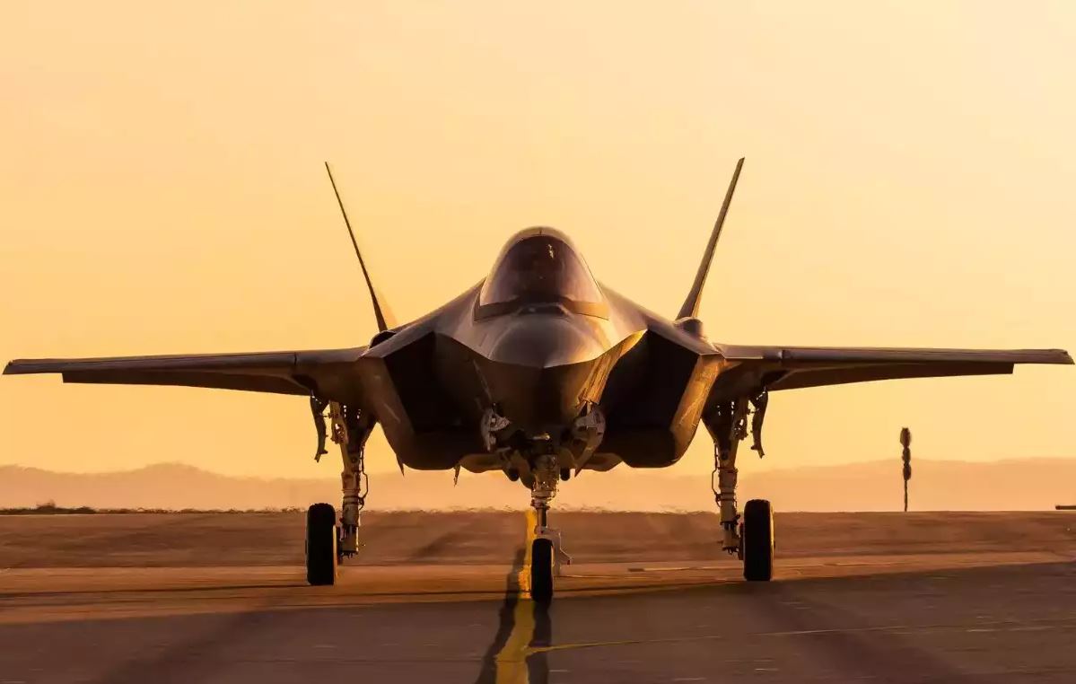 Ιράν: Καθορίζει το πλαίσιο των νέων συνομιλιών με τις ΗΠΑ – Ο Τραμπ προετοιμάζεται για σημαντική στρατιωτική επέμβαση 3 Ιράν: Καθορίζει το πλαίσιο των νέων συνομιλιών με τις ΗΠΑ – Ο Τραμπ προετοιμάζεται για σημαντική στρατιωτική επέμβαση