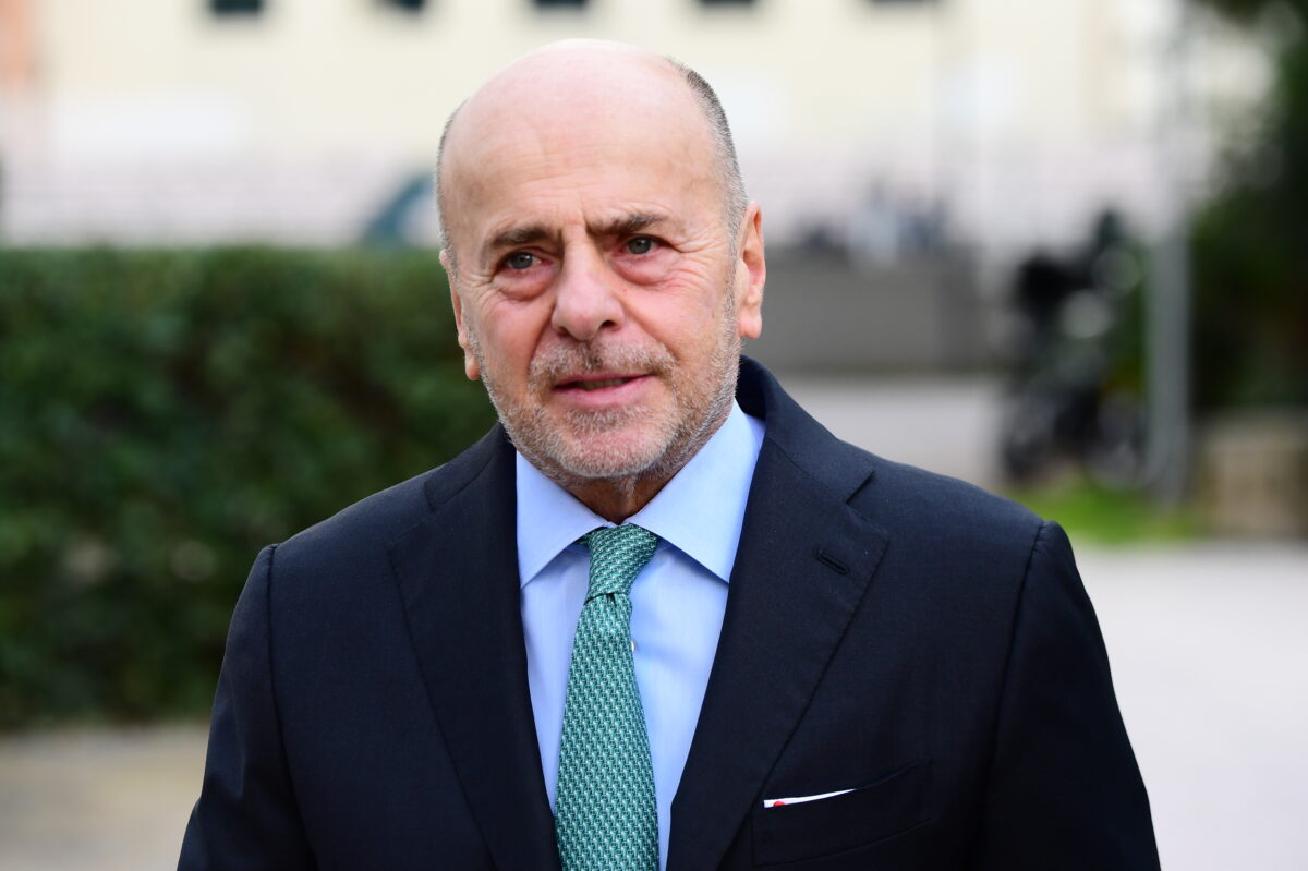 Ο Γιάννης Αλαφούζος στήριξε τον Απόλλωνα Βωλάδος στην Κάρπαθο