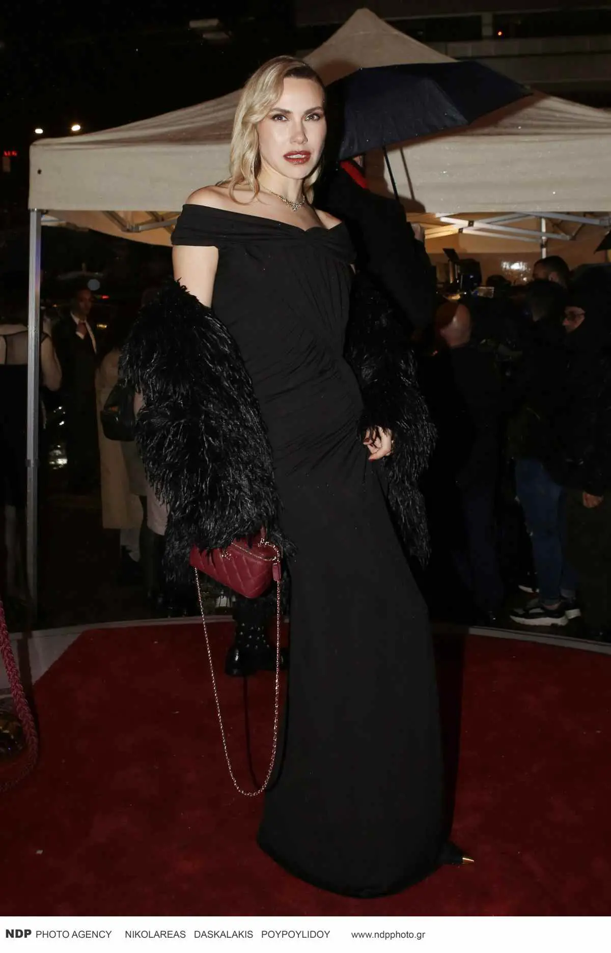 Μελάνια Τραμπ: Πρεμιέρα για το ντοκιμαντέρ της - Λαμπερές παρουσίες στο Κέντρο Αθηνών