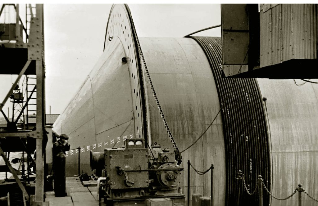 Αποστολή “PLUTO”: Οι υποθαλάσσιοι σωλήνες καυσίμων για την απόβαση στη Νορμανδία