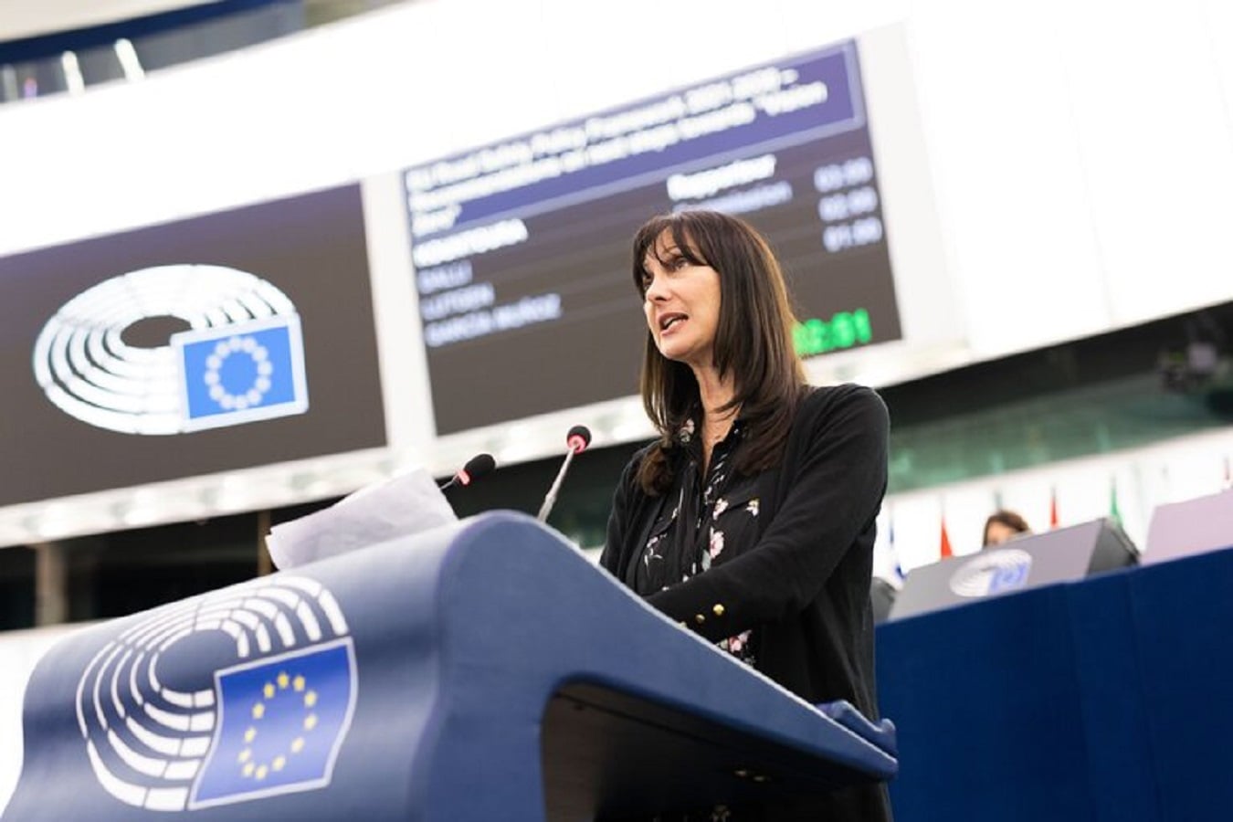 Κουντουρά: Δύο ερωτήματα στην Κομισιόν για την ασφάλεια των τρένων