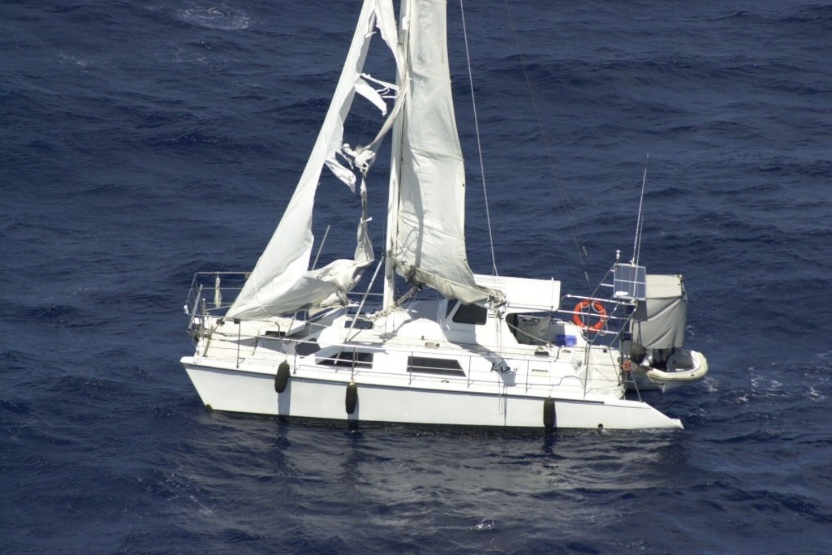 Kaz II: Το αινιγματικό μυστήριο της εξαφάνισης του τριμελούς πληρώματος του καταμαράν