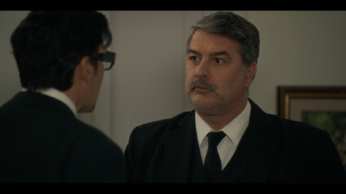 Porto Leone: Στη γειτονιά με τα κόκκινα φανάρια – Η Γαλήνη, με ένα πιστόλι στο χέρι, χτυπά την πόρτα της Αλεξάνδρας