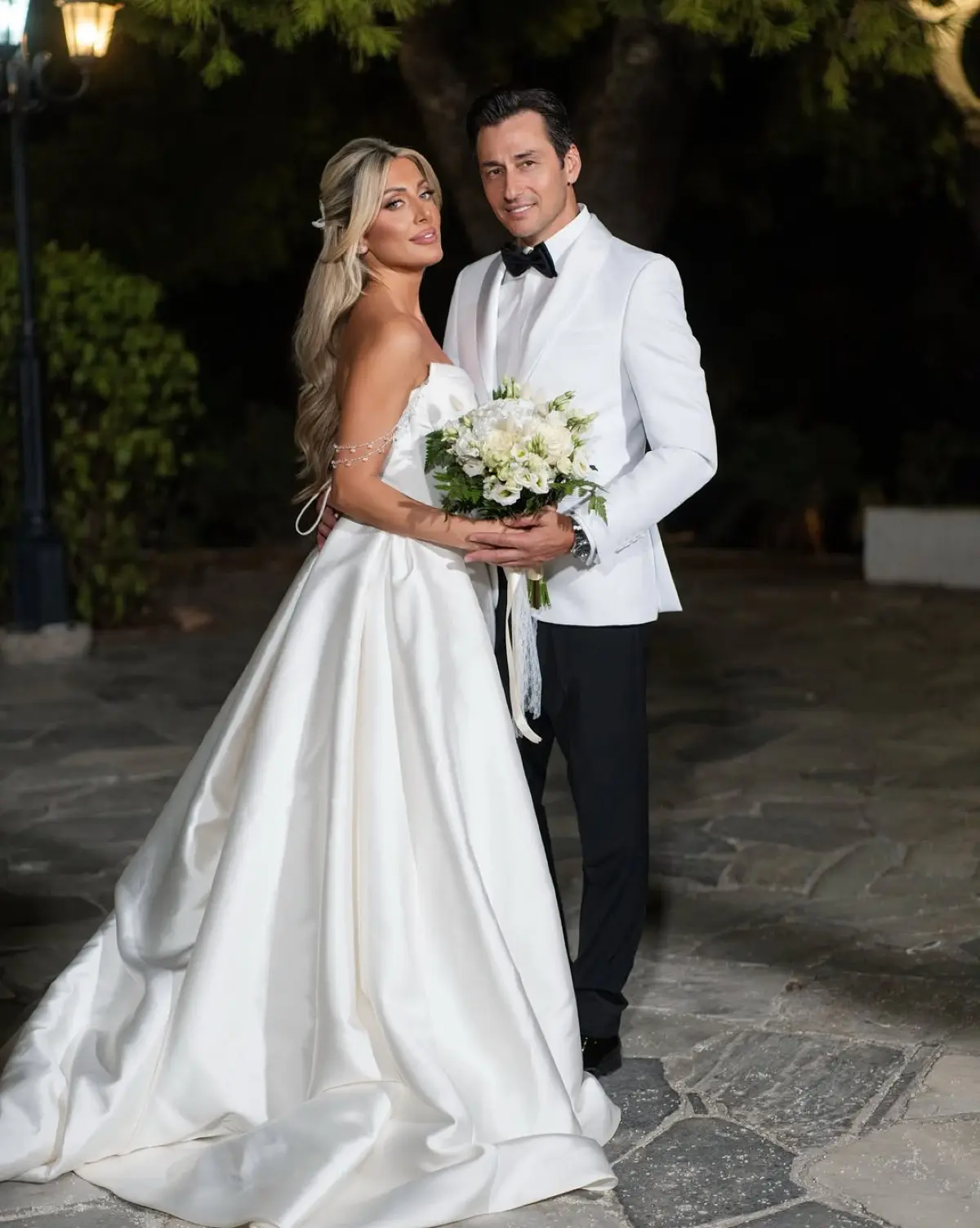 Λεάννα Μάρκογλου: Ένωσε με γάμο τον αδελφό της, Γιώργο – Εικόνες 11 Πάνος Καλίδης Λεάννα Μάρκογλου γάμος