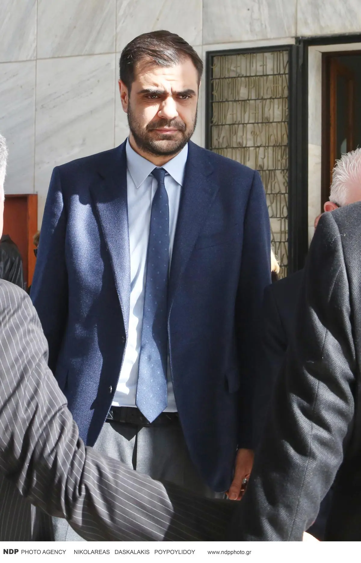 Το τελευταίο αντίο στον Αναστάση Παπαληγούρα: Συντετριμμένη η κόρη του, Λένα 15 Παύλος Μαρινάκης