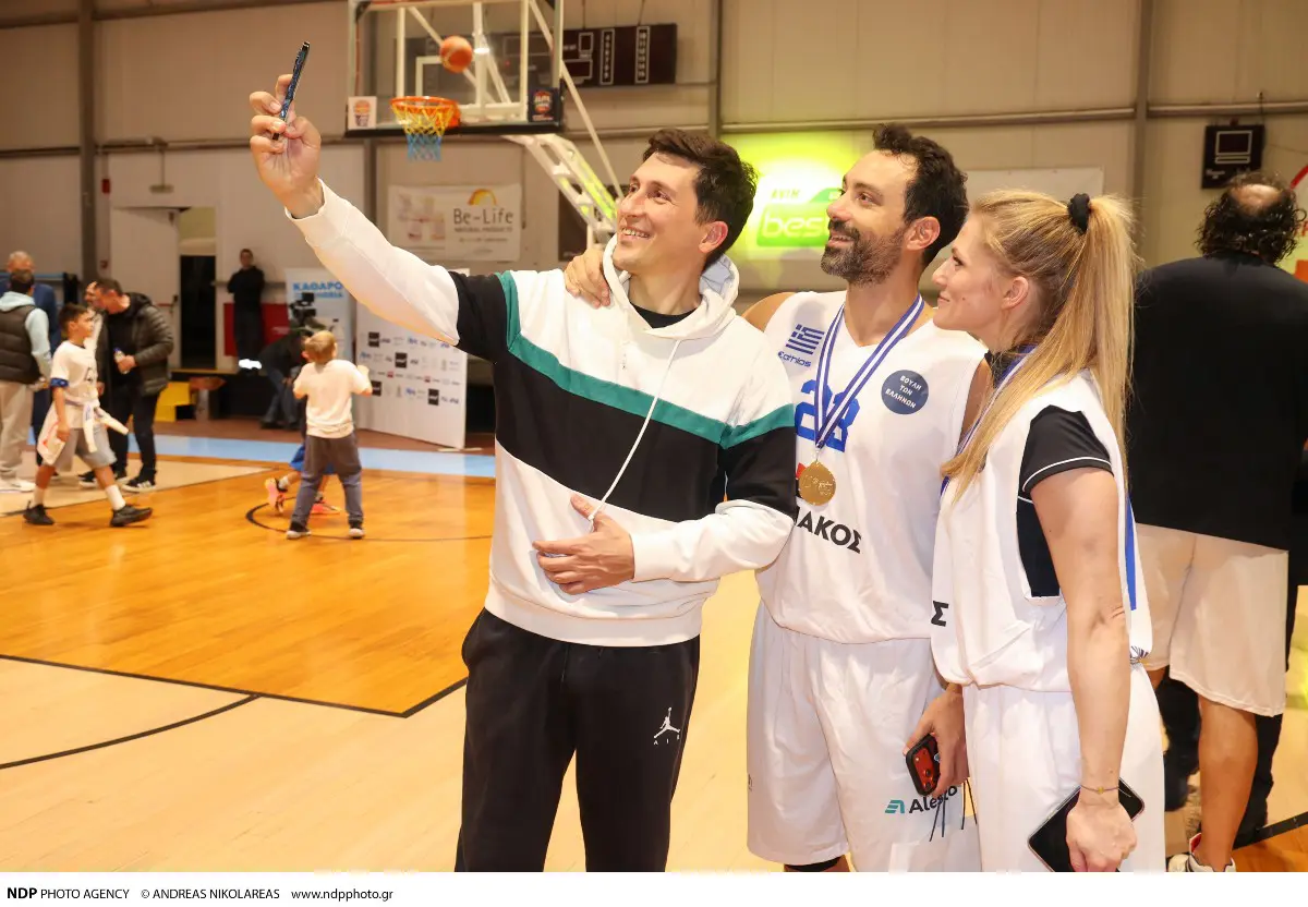 Σάρα Εσκενάζη, Σάκης Τανιμανίδης, Παύλος Χρηστίδης