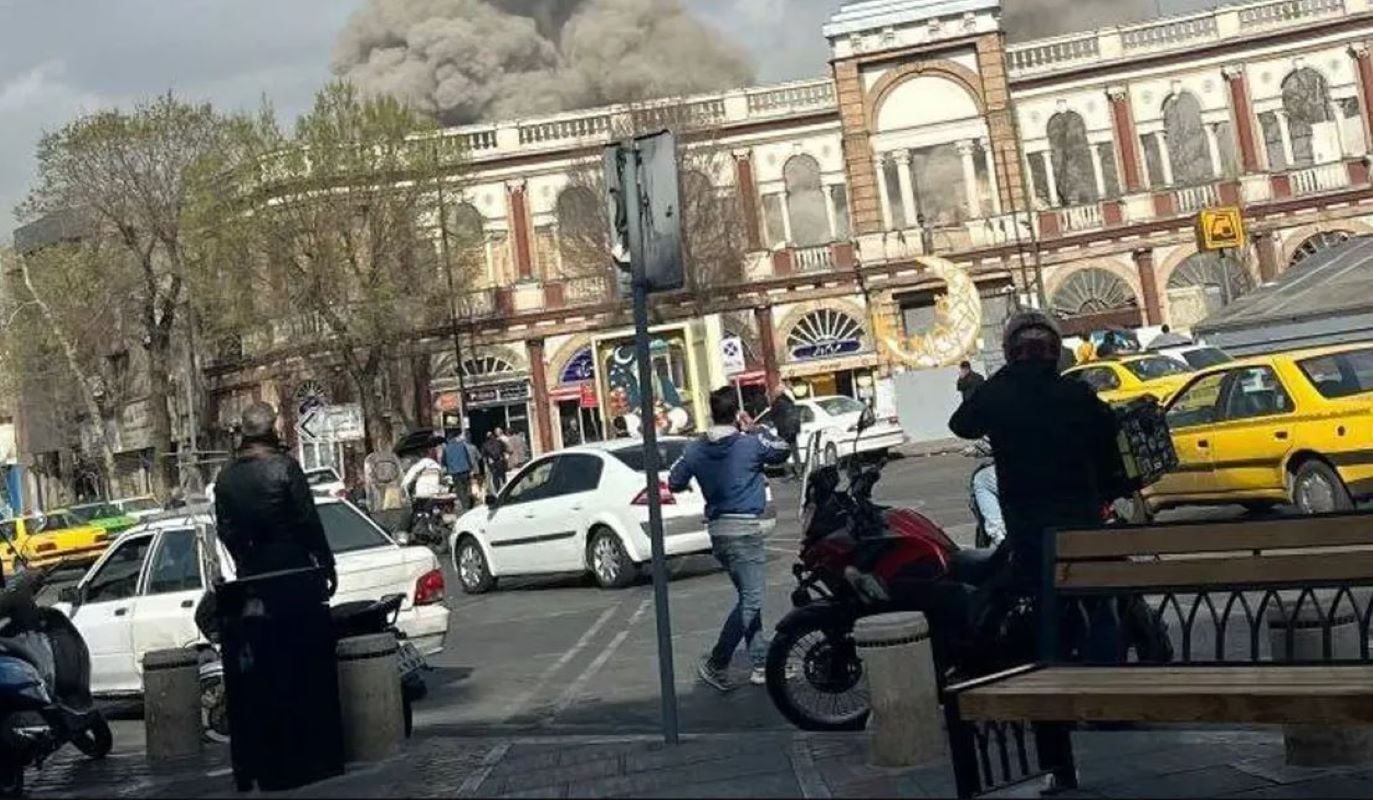 Μέση Ανατολή: Ιρανικά αντίποινα πλήττουν τα Εμιράτα – Εκκένωση στην Τεχεράνη
