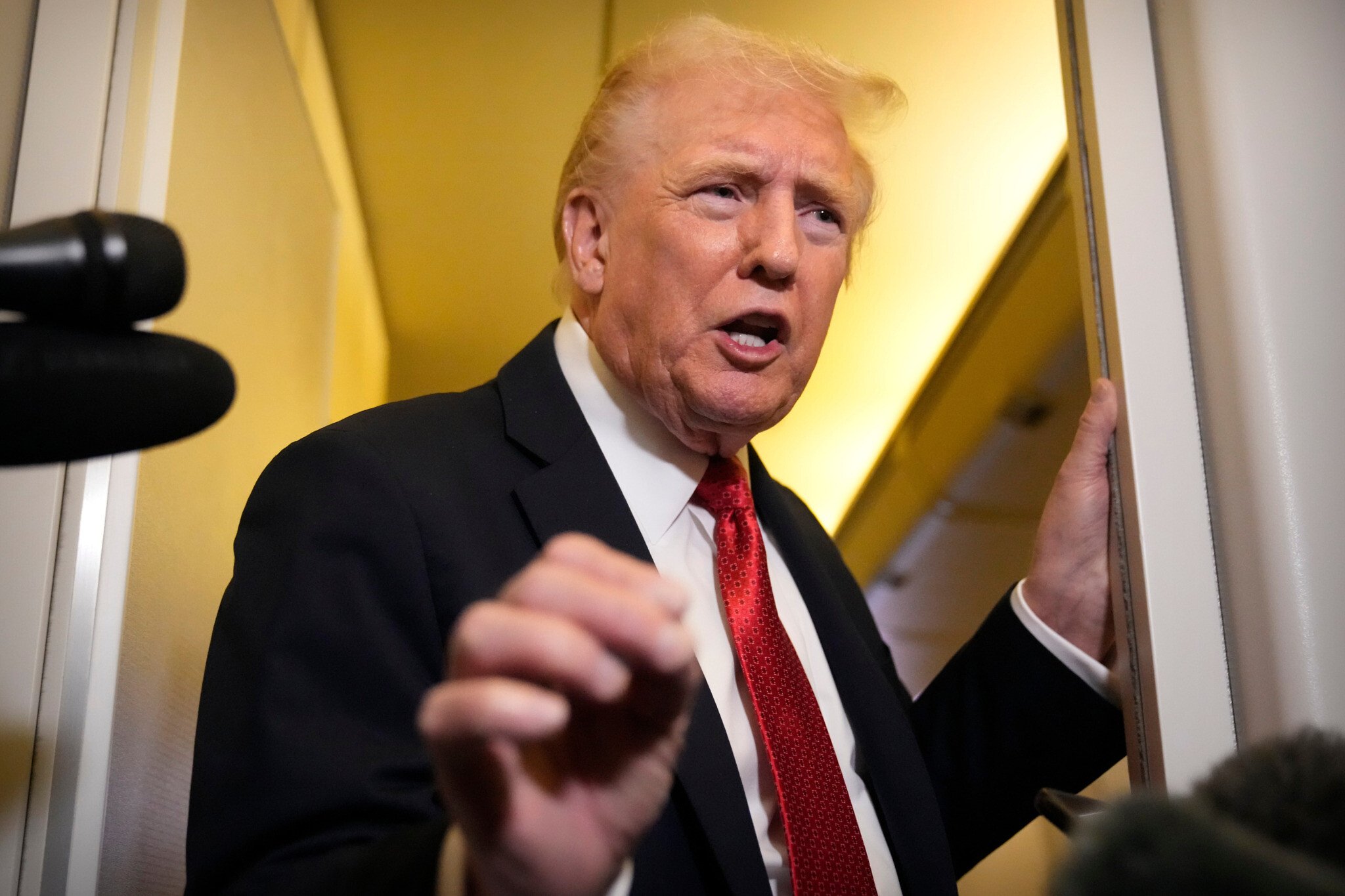 Τραμπ: Προτείνει νέα συμφωνία πυρηνικών με Ρωσία αντί για παράταση της New Start