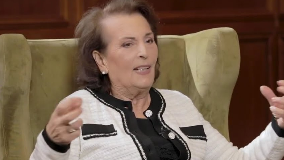 Βάσω Καζαντζίδη: «Όταν συνάντησα τον Στέλιο και το έμαθε η Μαρινέλλα, αναφώνησε “ουφ, ανέπνευσα”»