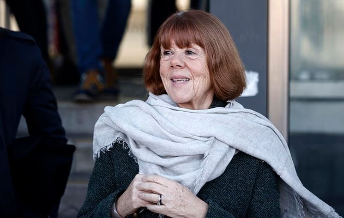 Ζιζέλ Πελικό: Αποκαλύπτει τις συγκλονιστικές ερωτήσεις για τον άντρα της – «Πρέπει να τον συναντήσω πρόσωπο με πρόσωπο»