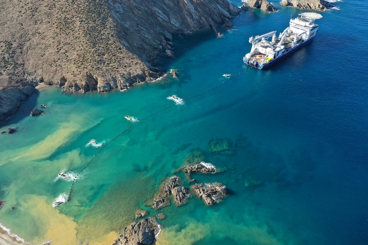 Μείωση 3,7 δισ. ευρώ για τους καταναλωτές μέχρι το 2034 μέσω των ηλεκτρικών διασυνδέσεων του ΑΔΜΗΕ