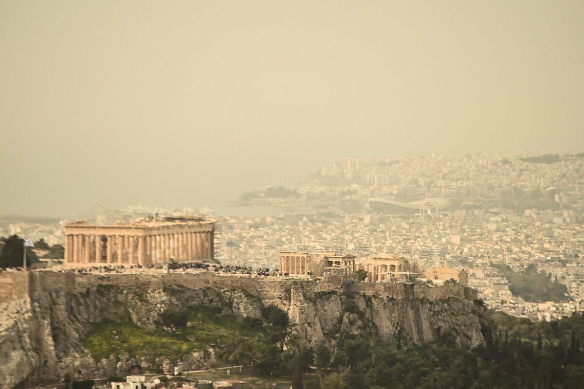 Η αφρικανική σκόνη θα «καλύψει» την χώρα το Σαββατοκύριακο – Οι «επικίνδυνες» περιοχές