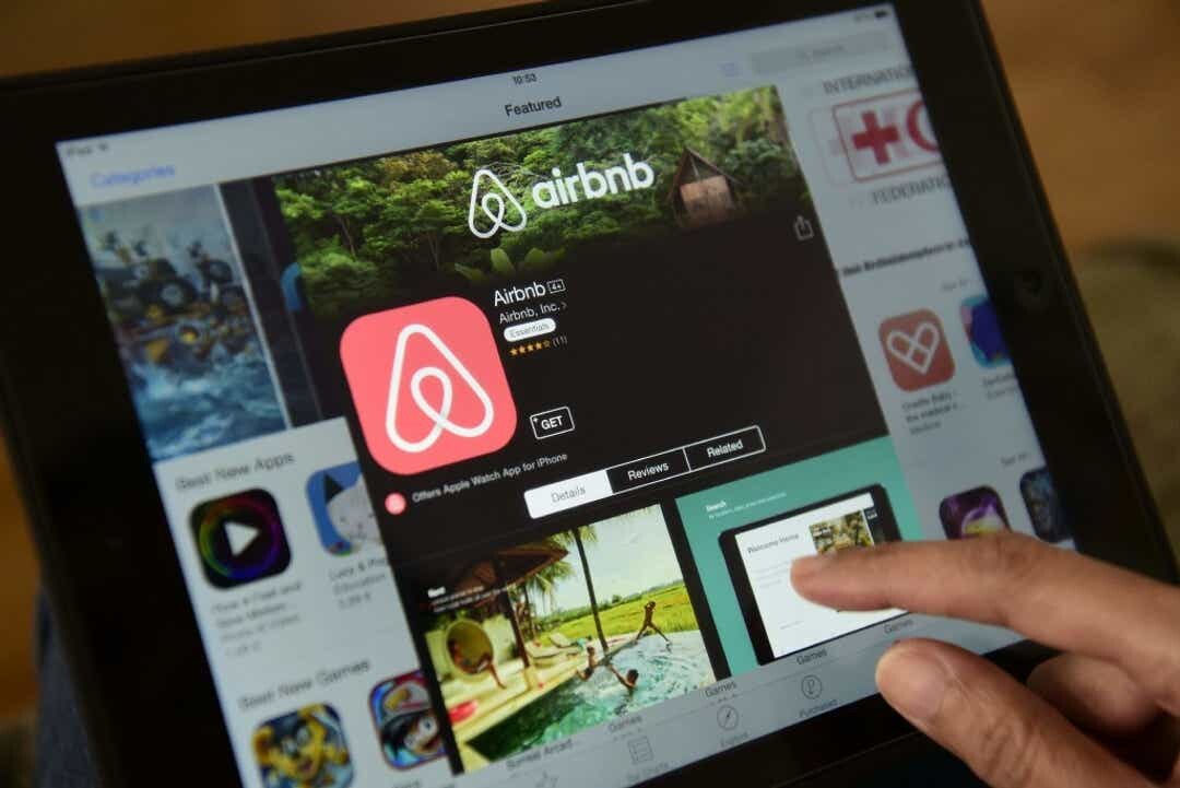 Airbnb: «Κλείστε τώρα, πληρώστε μετά» / Καινοτόμος τρόπος πληρωμής με αυξημένη ευελιξία