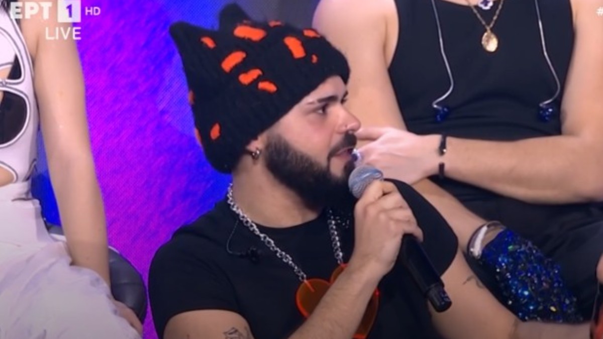 Eurovision – Akylas: Η μητέρα του στο πλευρό του στον ελληνικό τελικό – Συγκινήθηκε ο καλλιτέχνης