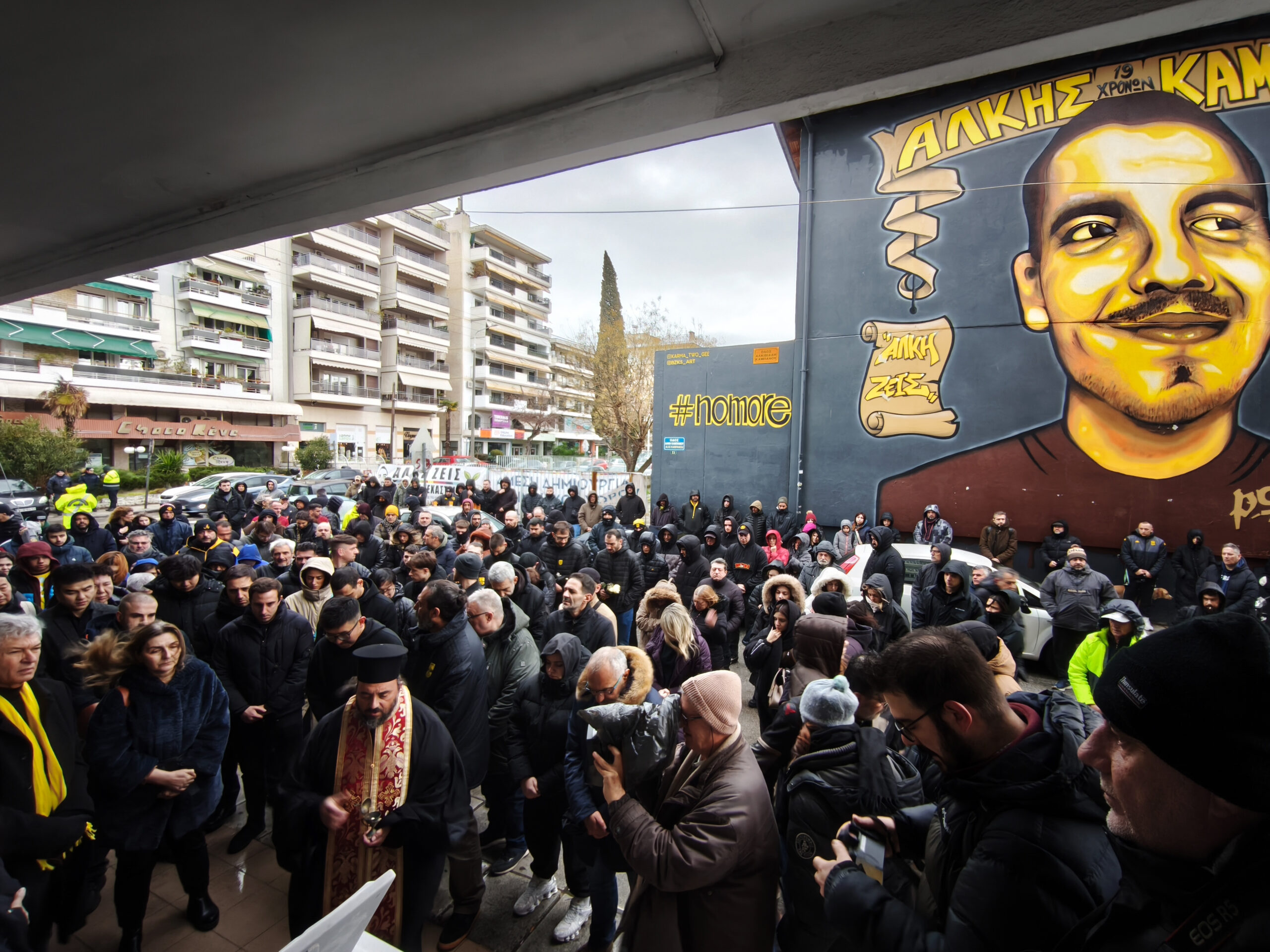 Ο Ρίτσαρντ Σιάο, ιδιοκτήτης του Άρη Betsson, στο μνημόσυνο για τον Άλκη Καμπανό 4 Ο Ρίτσαρντ Σιάο, ιδιοκτήτης του Άρη Betsson, στο μνημόσυνο για τον Άλκη Καμπανό