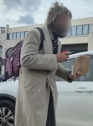 "Μετέφεραν Ρουμάνους στην Ελλάδα και τους εξανάγκαζαν να επαιτούν στα φανάρια: Αποκαλυπτικά στοιχεία για τη δράση της συμμορίας"