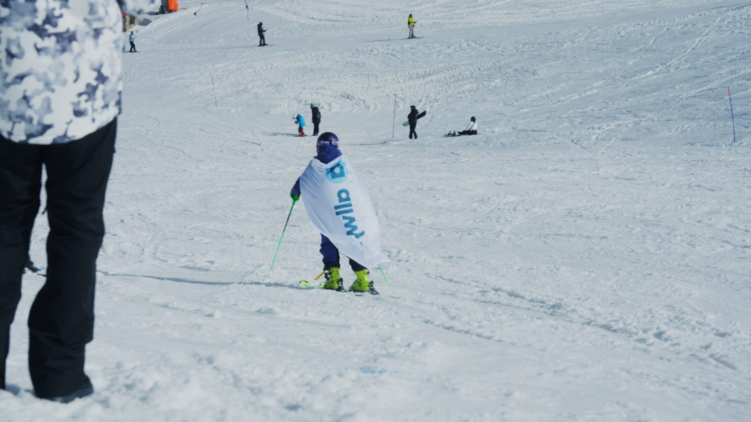 Αξέχαστη Après Ski εμπειρία στα Καλάβρυτα – Ρυθμός, χορός και ανατροπές στο κορυφαίο χειμερινό πάρτι από την Allwyn