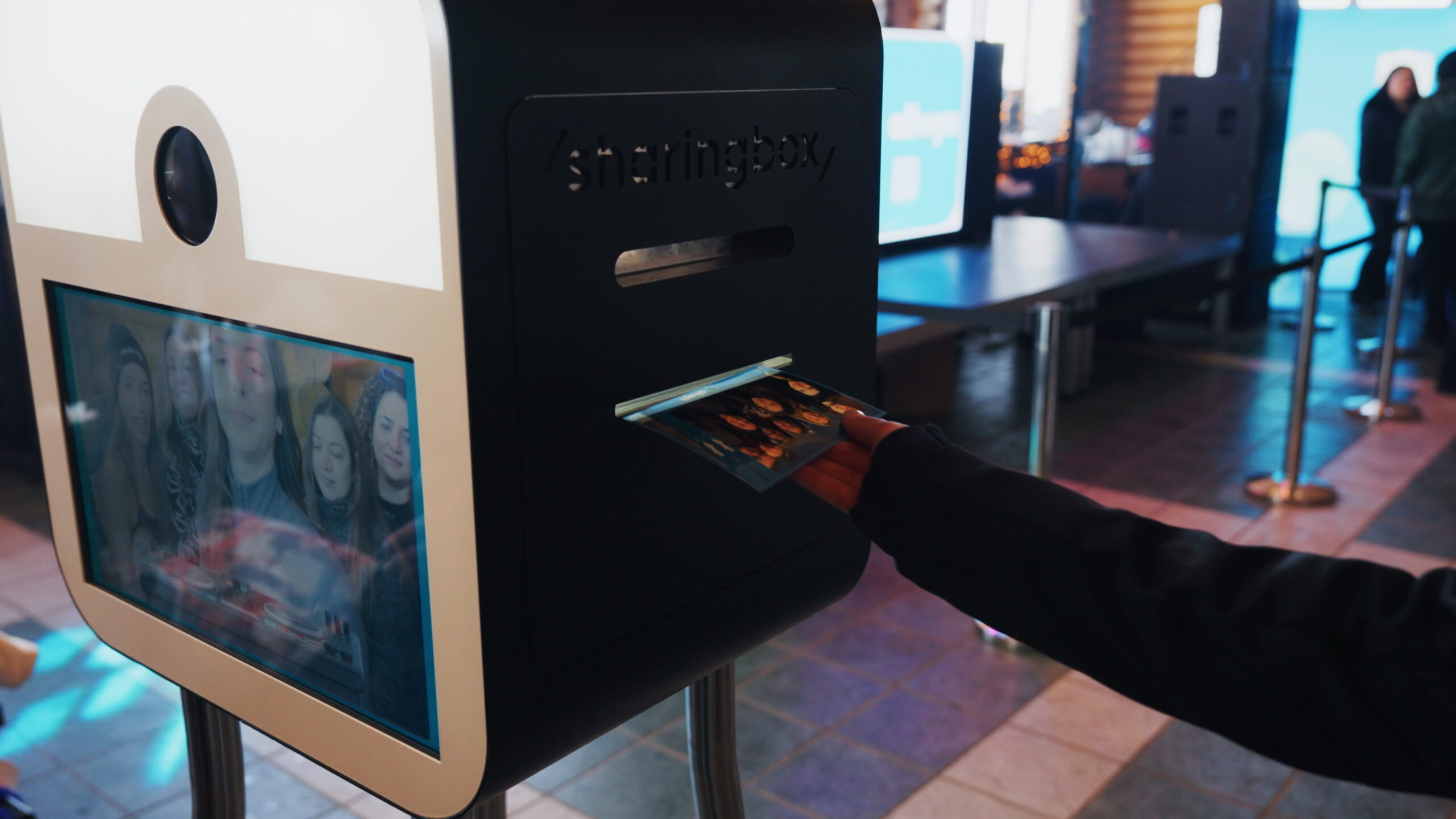 Αξέχαστη Après Ski εμπειρία στα Καλάβρυτα – Ρυθμός, χορός και ανατροπές στο κορυφαίο χειμερινό πάρτι από την Allwyn