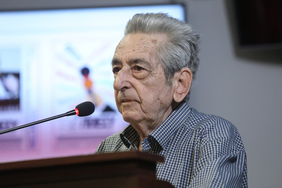 Απεβίωσε ο δημοσιογράφος Αριστείδης Μανωλάκος, πρώην πρόεδρος της ΕΣΗΕΑ