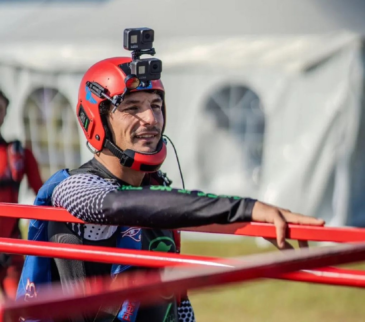 Θάνατος 37χρονου παγκόσμιου πρωταθλητή wingsuit – Απέτυχε το αλεξίπτωτο σε άλμα πάνω από το Μον Μπλαν