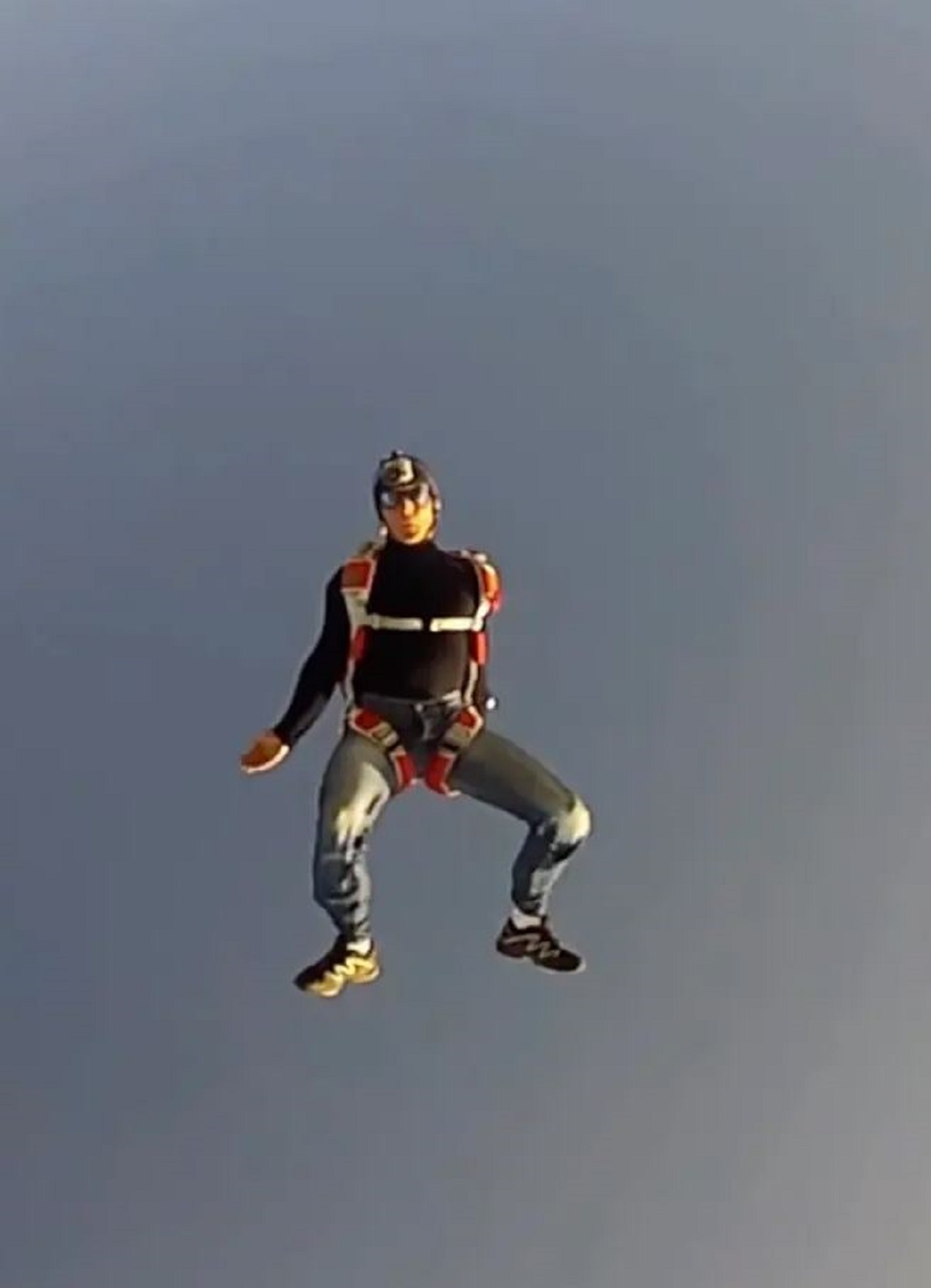 Θάνατος 37χρονου παγκόσμιου πρωταθλητή wingsuit – Απέτυχε το αλεξίπτωτο σε άλμα πάνω από το Μον Μπλαν