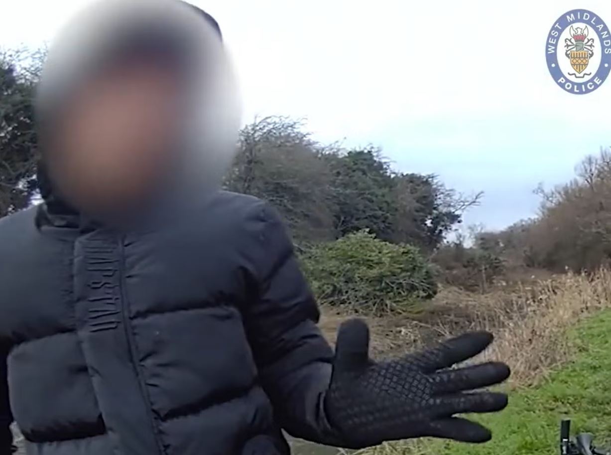 Ηνωμένο Βασίλειο: 13 χρόνια φυλάκιση για τον έφηβο που σκότωσε τον 12χρονο Λίο Ρος – «Με κοίταξε και χαμογέλασε» λέει ο πατέρας του θύματος