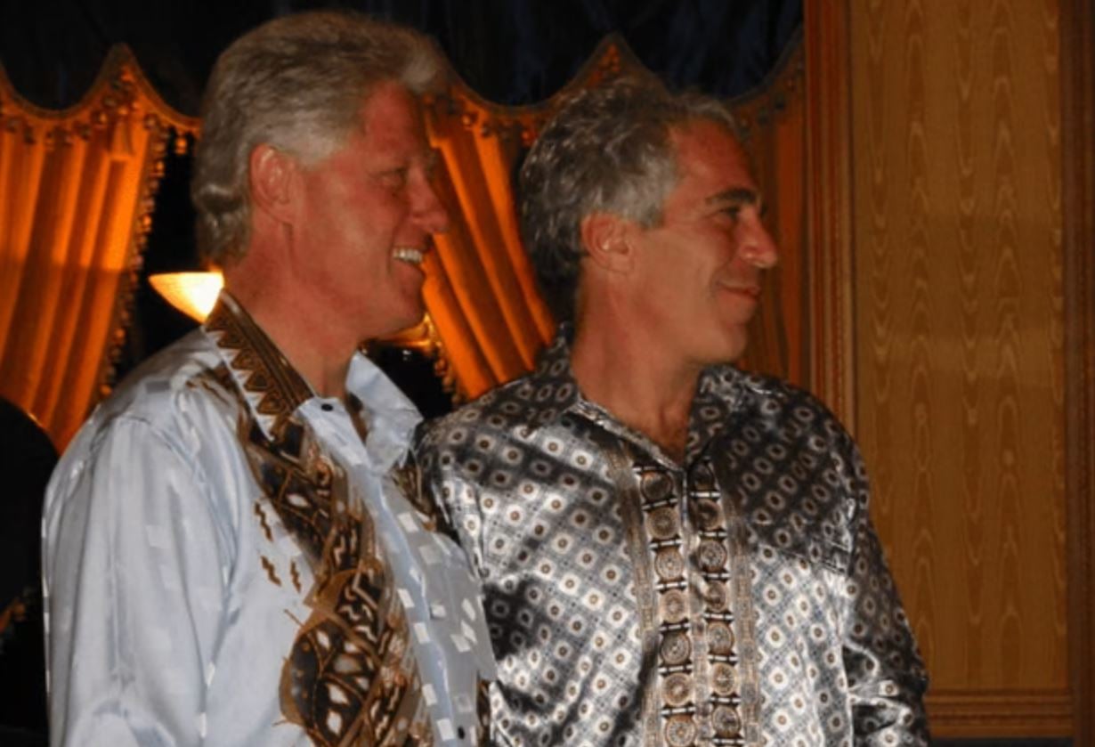 Μπιλ Κλίντον: «Αν είχα υποψιαστεί τα εγκλήματα του Επστάιν, θα τον είχα καταγγείλει προσωπικά»