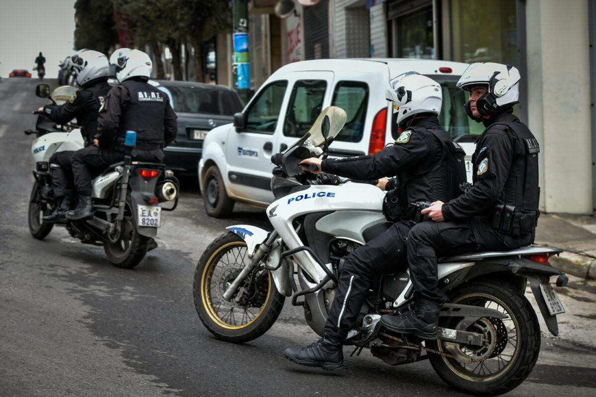 Μεταμόρφωση: Συναρπαστική καταδίωξη με κλεμμένο όχημα – Συνελήφθησαν δύο 29χρονοι