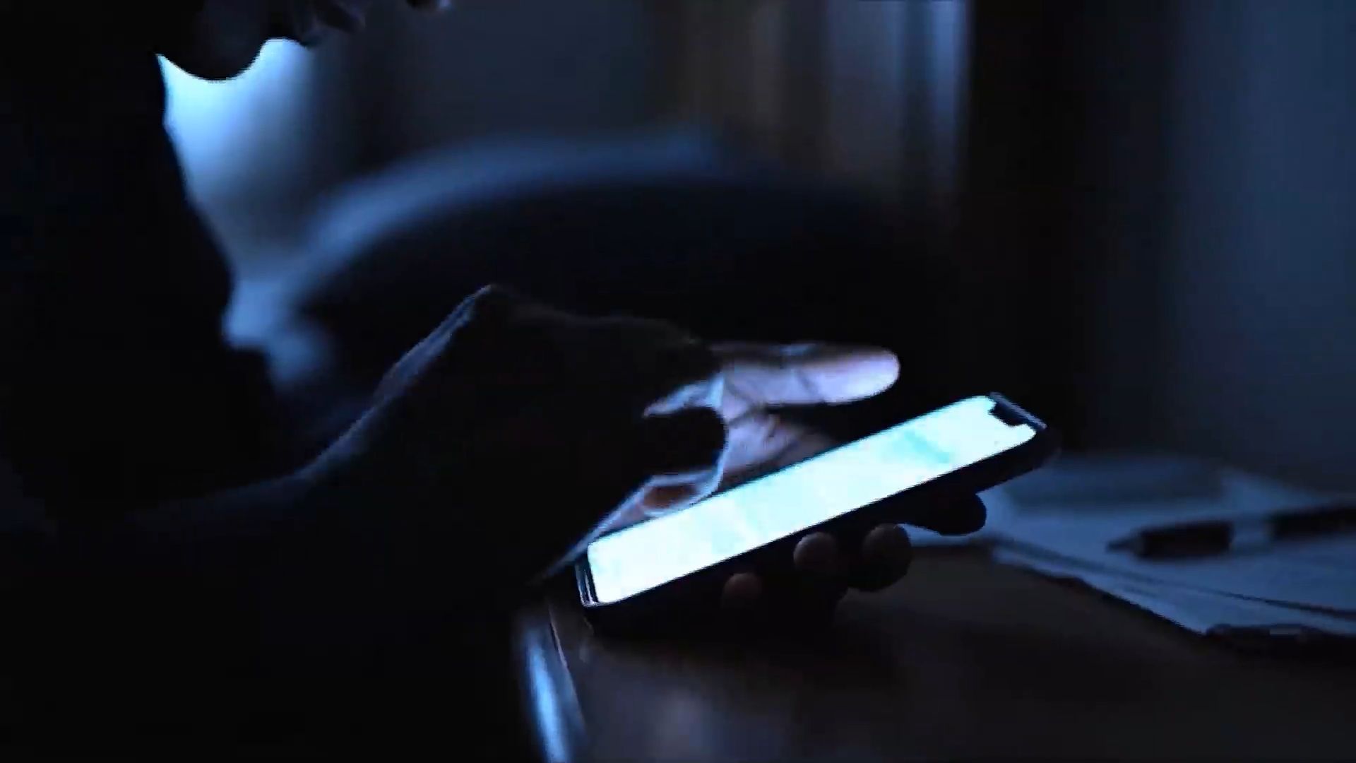 Σε έξαρση οι απάτες: “Βομβαρδισμός” πολιτών από κλήσεις και μηνύματα