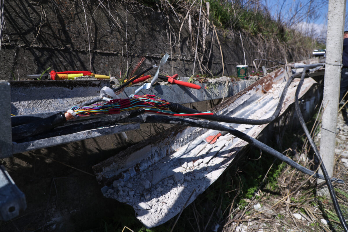 Home 44 Δολιοφθορά στα καλώδια τηλεδιοίκησης: Αποκαταστάθηκε η βλάβη στο Πλατύ Ημαθίας – Έρευνες για τον εντοπισμό των δραστών