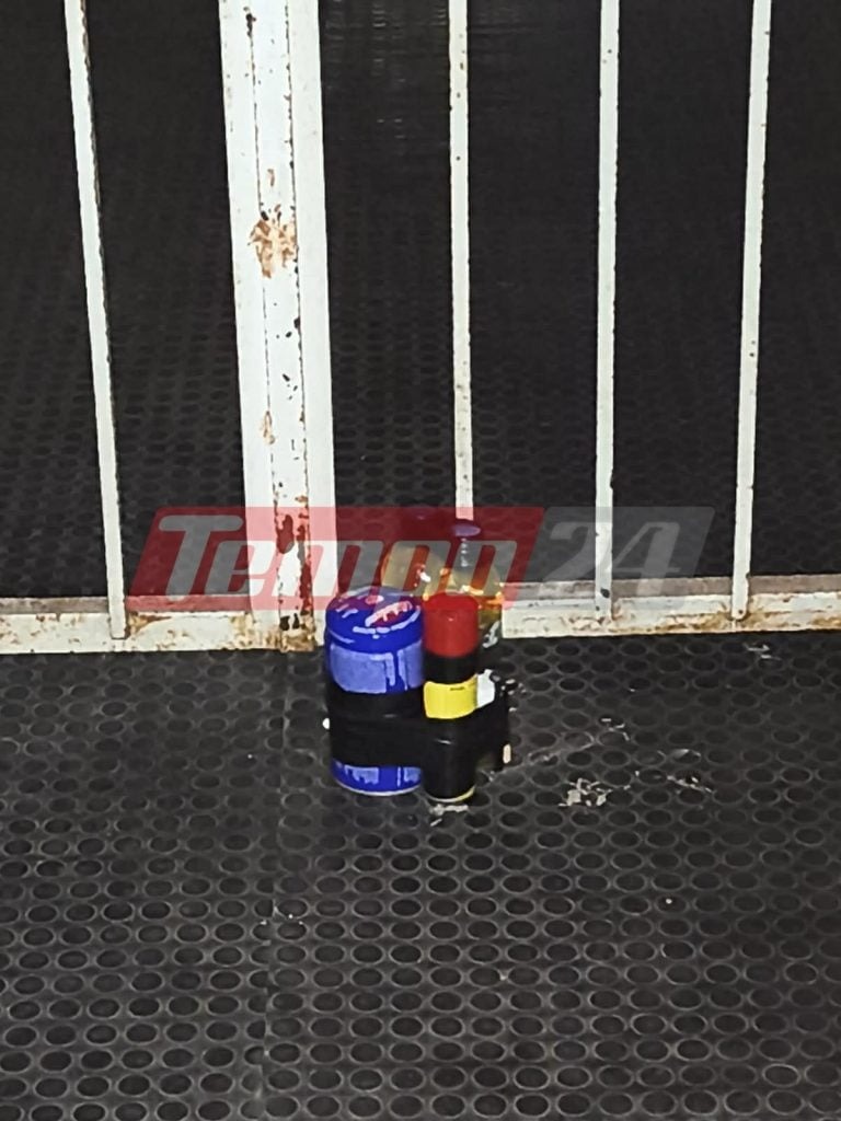 Πάτρα: Εκρηκτικός μηχανισμός στη Διεύθυνση Μεταφορών και Συγκοινωνιών – Πυροτεχνουργοί στο σημείο 4 Πάτρα: Εκρηκτικός μηχανισμός στη Διεύθυνση Μεταφορών και Συγκοινωνιών – Πυροτεχνουργοί στο σημείο