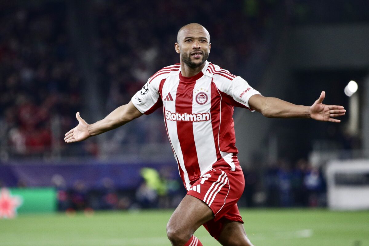 Αγιούμπ Ελ Κααμπί: «Θρυλικό» συμβόλαιο από τον Ολυμπιακό αποκαλύπτουν στο Μαρόκο