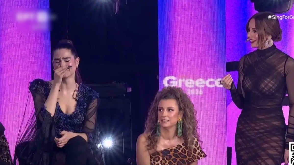 Eurovision: «Έμειναν άφωνοι» οι παρουσιαστές με τη Stefi και τη Σιετή – «Δεν άκουγα τίποτα, επιθυμώ να επαναλάβω το τραγούδι»