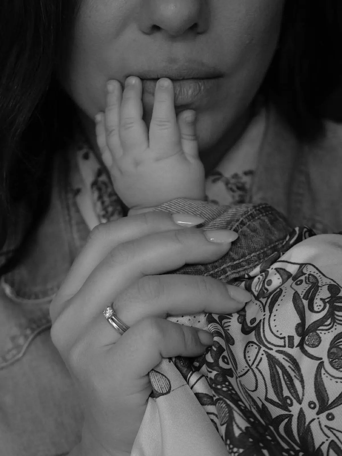 Ευρυδίκη Βαλαβάνη: Οι ασπρόμαυρες λήψεις με τον 6 μηνών γιο της και οι συγκινητικές στιγμές (Φωτογραφίες) 19 Η Ευρυδίκη Βαλαβάνη στο Instagram